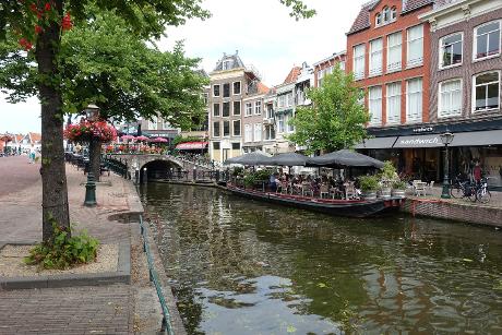 Photo Nieuwe Rijn en Leiden, Voir, Déjeuner, Boire, Dîner, Quartier